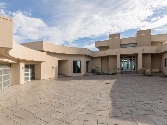 House for sale in Oakland, Alameda County