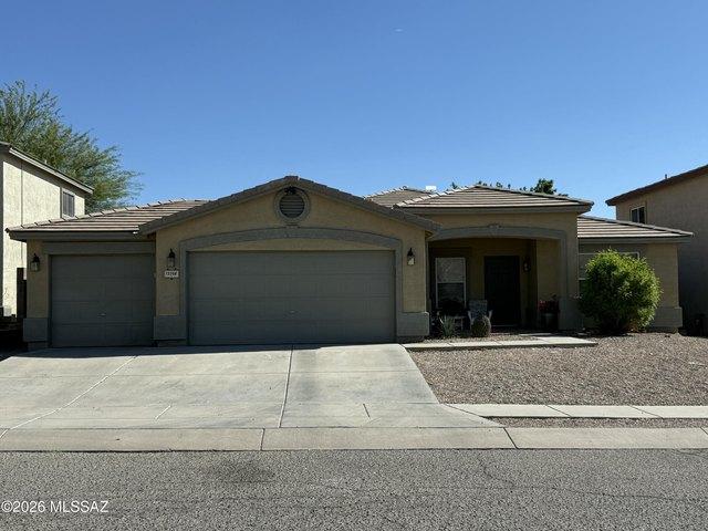 House for sale in Vail, Arizona