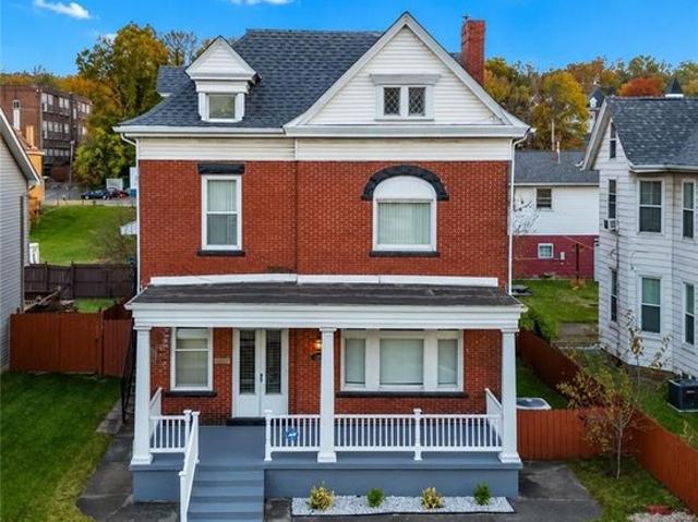 House for sale in Coraopolis, Pennsylvania