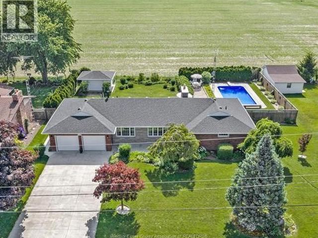 House for sale in Lakeshore, Ontario
