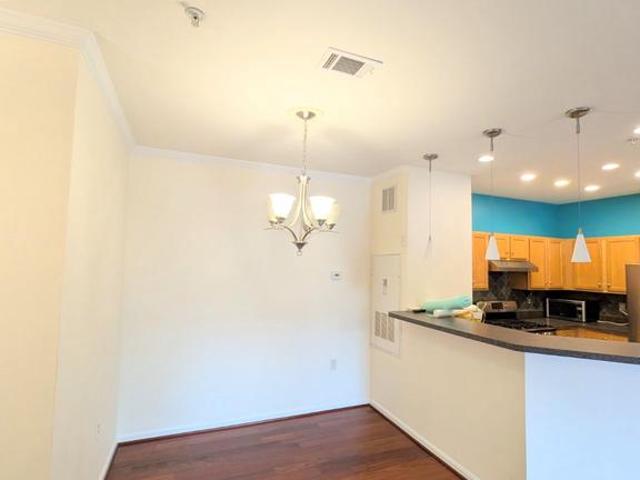 Condo for sale in Virginia