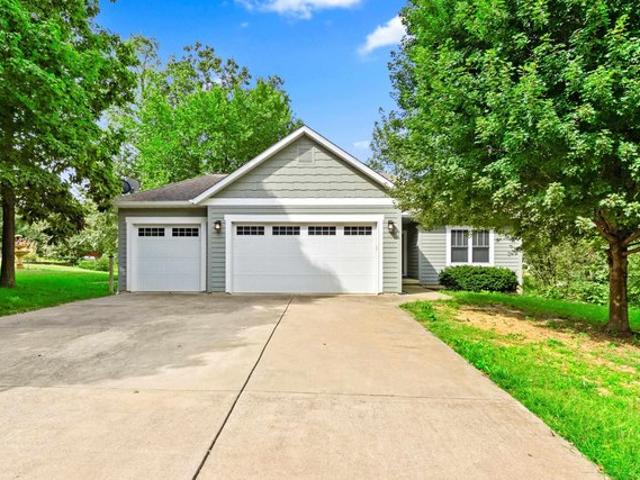 House for sale in Tremont, Tazewell County