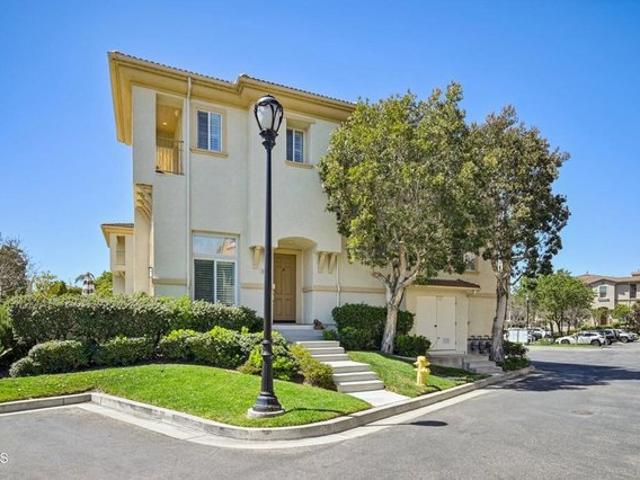 Townhouse for sale in Oxnard, California