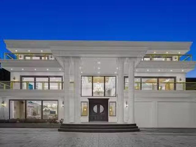 House for sale in West Vancouver, British Columbia