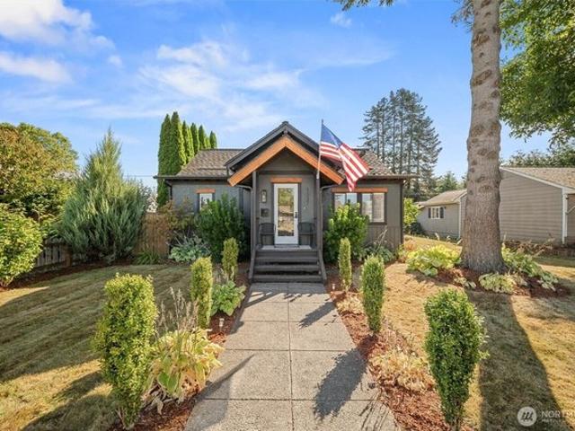 House for sale in Enumclaw, Washington
