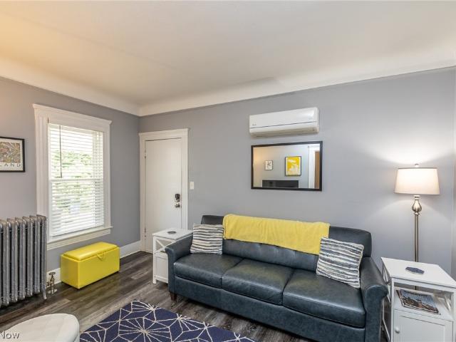 House for sale in Detroit - Shoreway, Cleveland