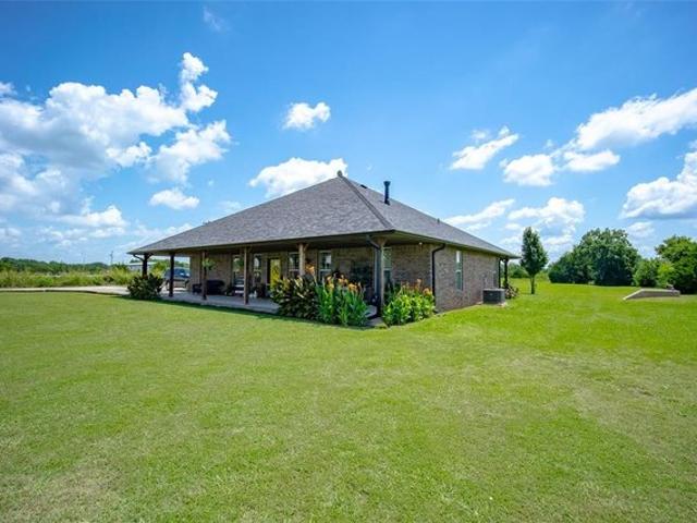 House for sale in Pauls Valley, Oklahoma