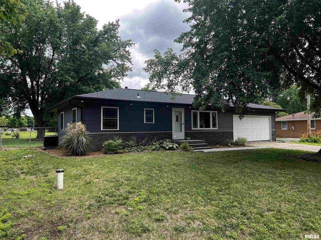 House for sale in Manito, Illinois