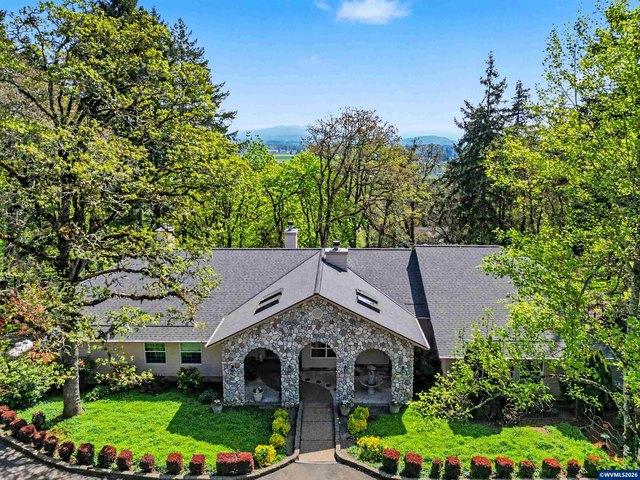 House for sale in Oregonia