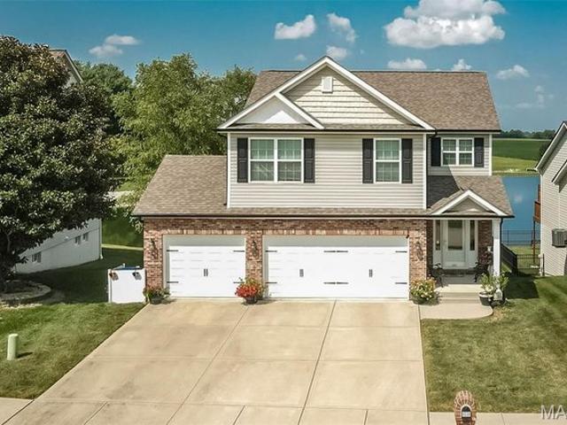 House for sale in Belleville, Illinois