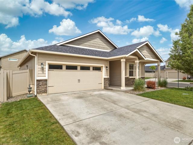 House for sale in College Place, Washington