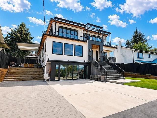 House for sale in Surrey, British Columbia