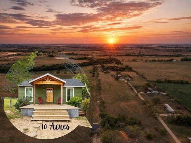 House for sale in Troy, Texas