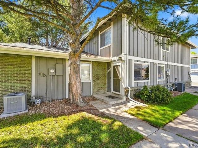 Townhouse for sale in Aurora, Colorado