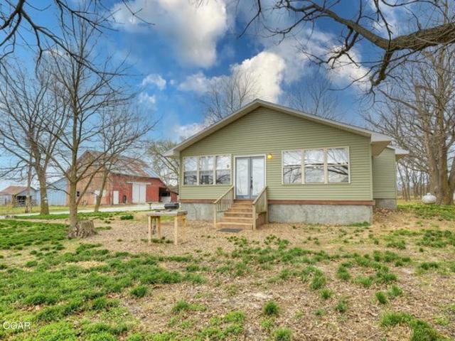 House for sale in Carthage, Missouri