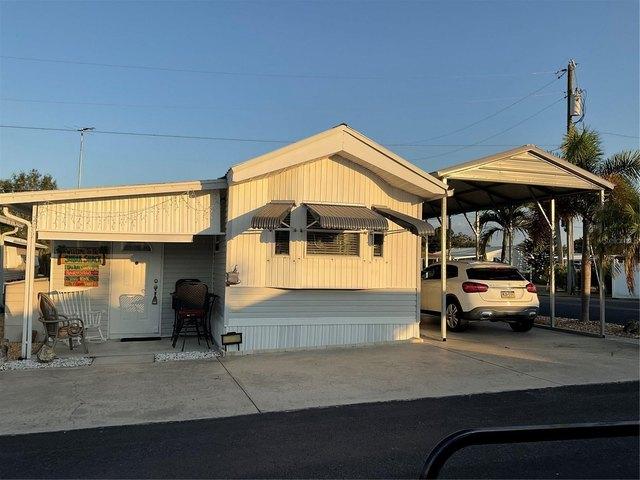 House for sale in Moore Haven, Florida