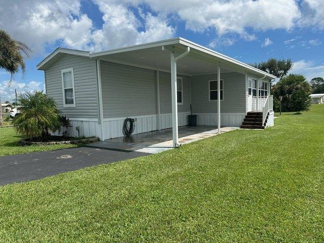 Condo for sale in Moore Haven, Florida