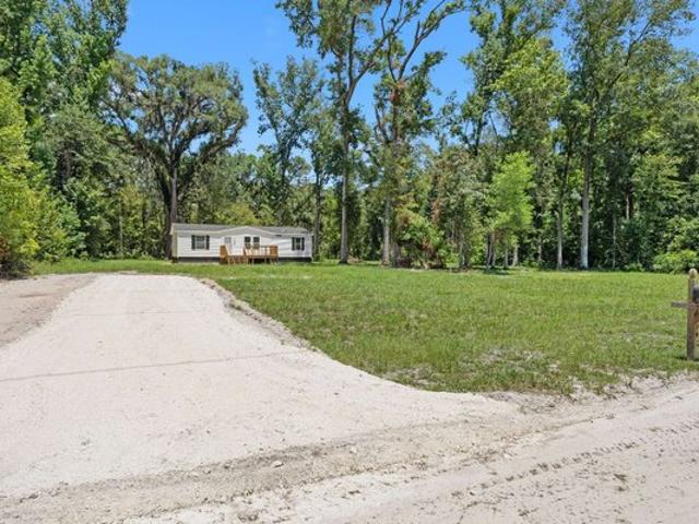 House for sale in Fort White, Florida