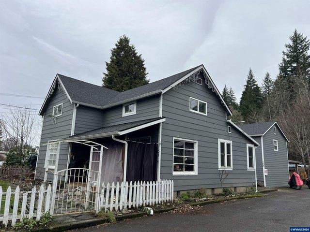 House for sale in Oregonia