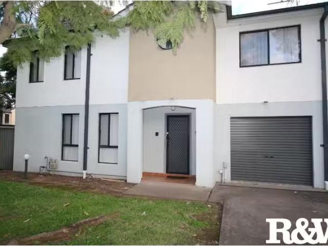 Condo for rent in Rooty Hill