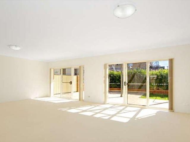Townhouse for rent in Sydney, New South Wales