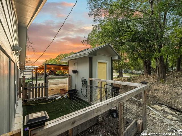 House for sale in Pipe Creek, Texas