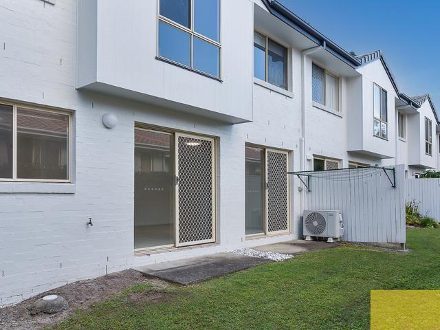 Townhouse for rent in Gold Coast, Gold Coast Urban