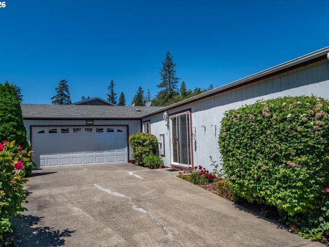 House for sale in Oregonia