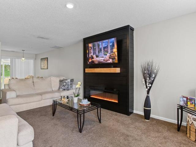 Townhouse for sale in Goose Creek, South Carolina