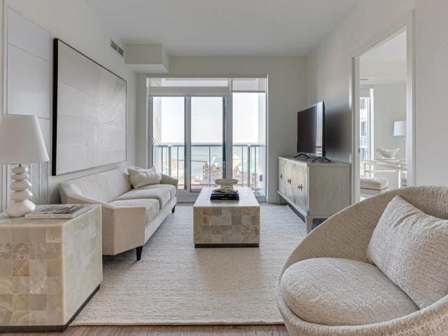 Apartment for rent in Bronte Village, Oakville