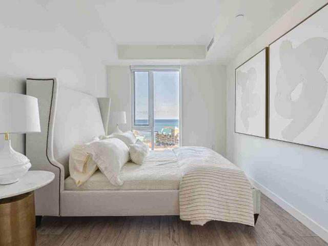Apartment for rent in Bronte Village, Oakville