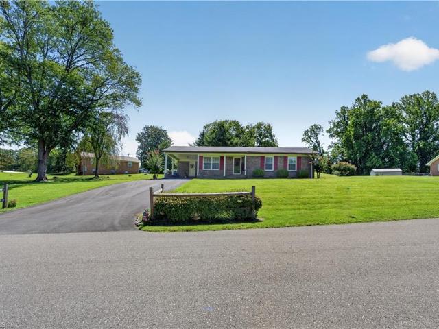 House for sale in Salem, Mount Airy
