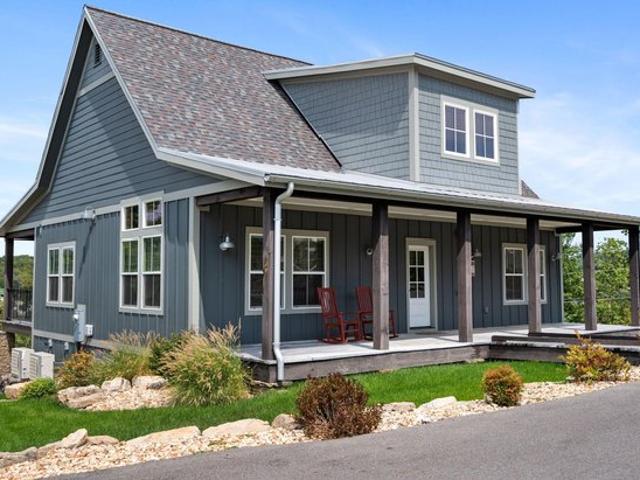 House for sale in Stone, Missouri