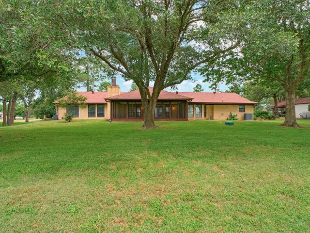 House for sale in Milam, Texas