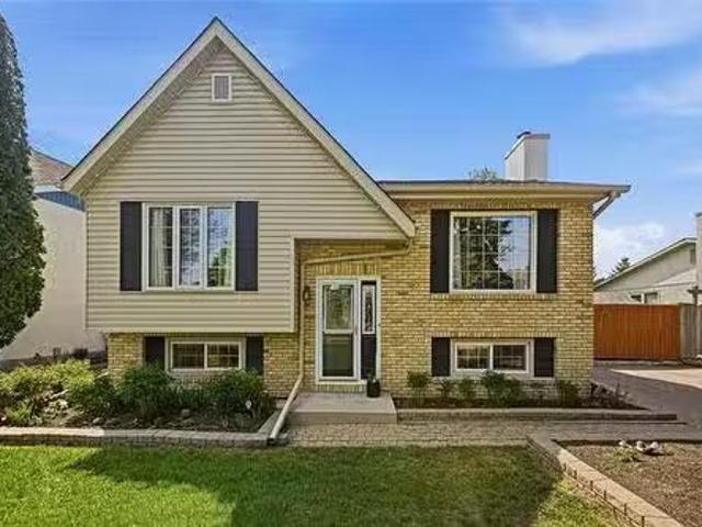 House for sale in East St. Paul, Manitoba