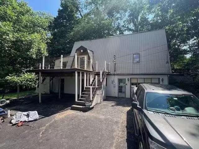 House for sale in Mount Hope