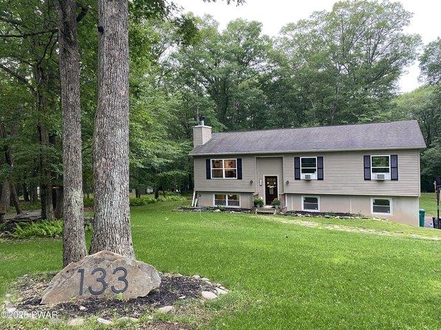 House for sale in Hawley, Pennsylvania