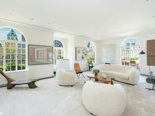 Property for sale in Manhattan Community Board 8, New York