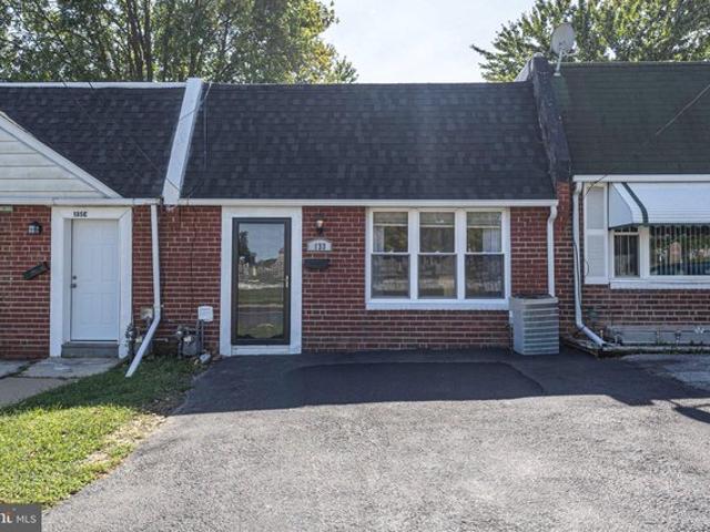 Townhouse for sale in Marcus Hook, Delaware County
