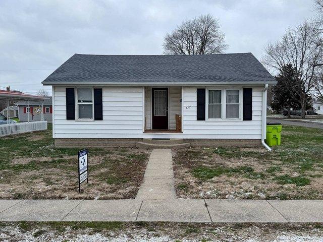 House for sale in Roodhouse, Illinois