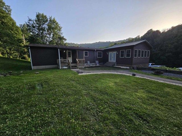 House for sale in Mannington, West Virginia