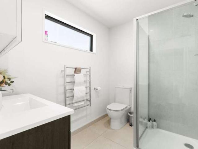 Townhouse for rent in Heathcote, Canterbury