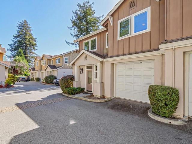 Townhouse for sale in Upper Ocean, Santa Cruz