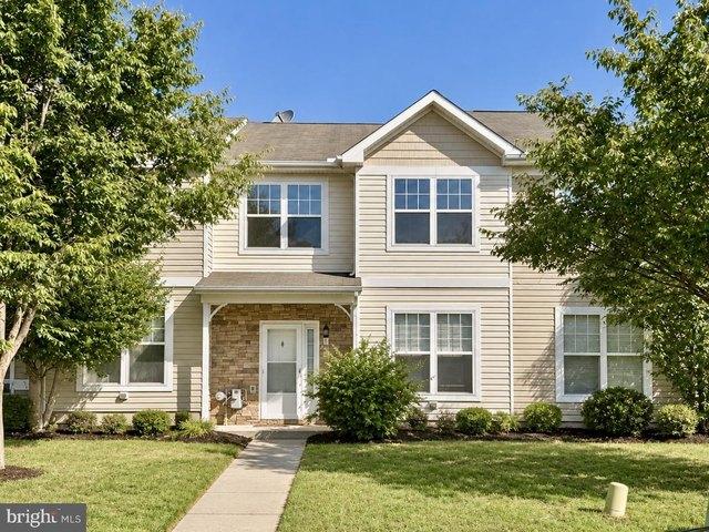 Townhouse for sale in Clearview Meadow, Dover