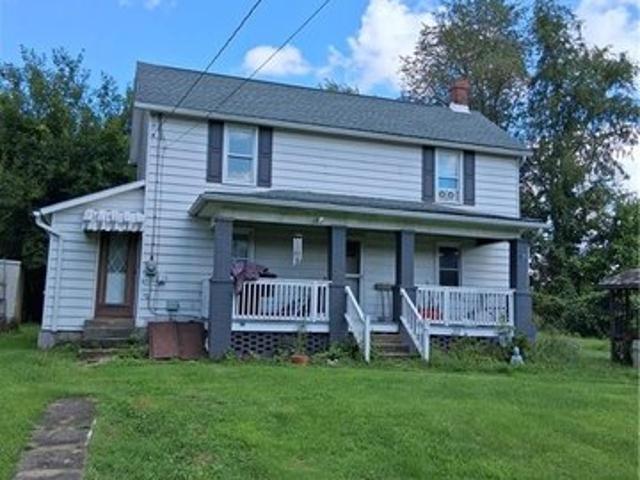 House for sale in Mount Pleasant, Pennsylvania