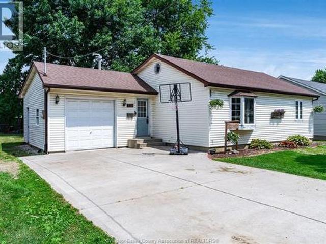 House for sale in Essex, Ontario