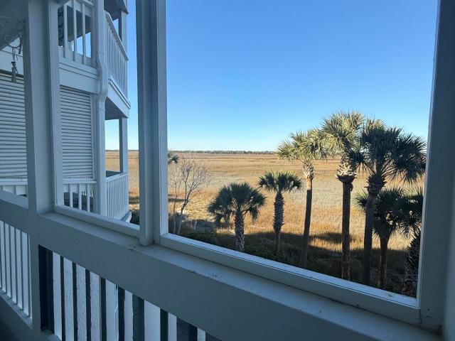 Townhouse for sale in Folly Beach, South Carolina