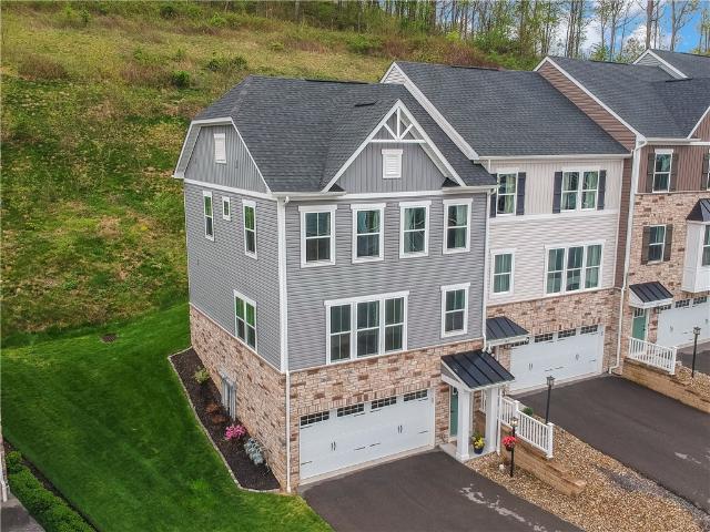 Townhouse for sale in Cranberry Twp, Pennsylvania