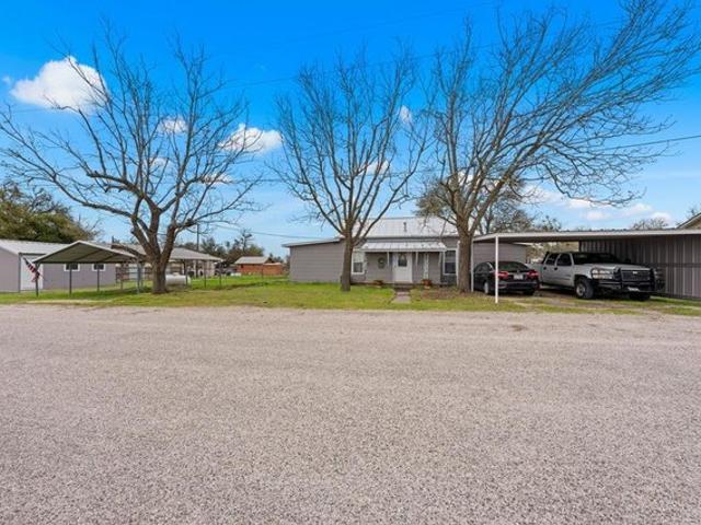 House for sale in Doss, Texas