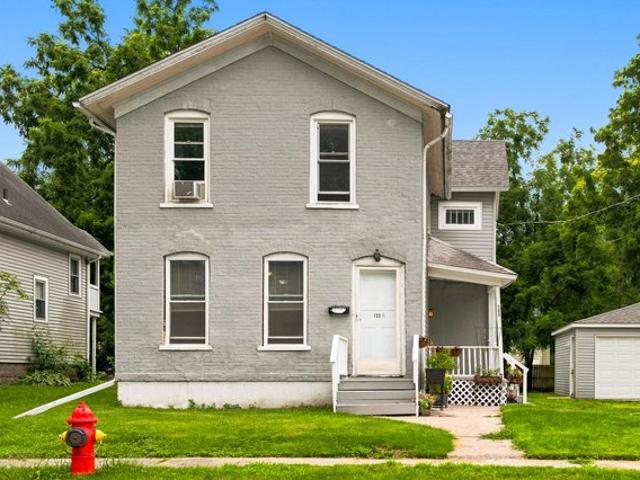 House for sale in Crown Point, Indiana